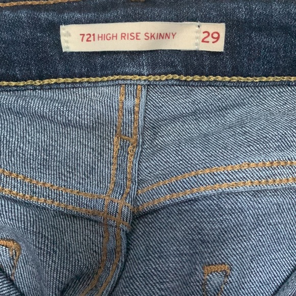 Levi High Rise Skinny Jeans - Picture 2 of 4
